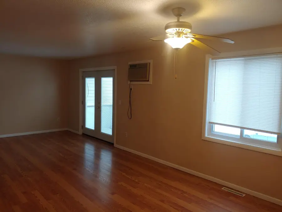 896 Wescott Square, Eagan, MN 55123 - #2