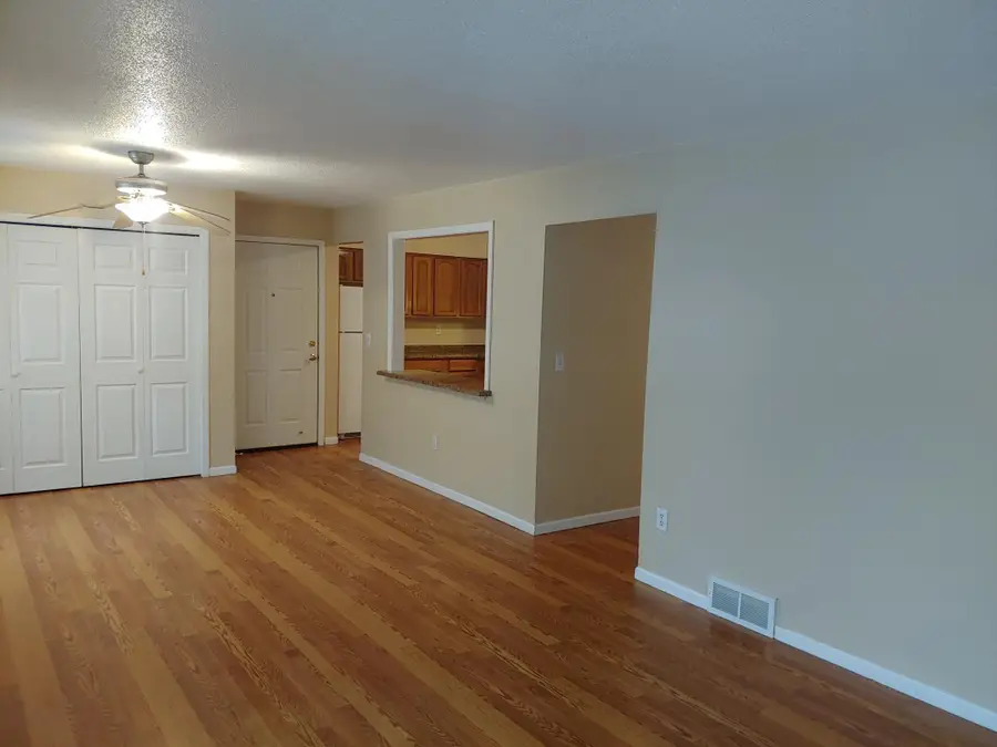 896 Wescott Square, Eagan, MN 55123 - #3