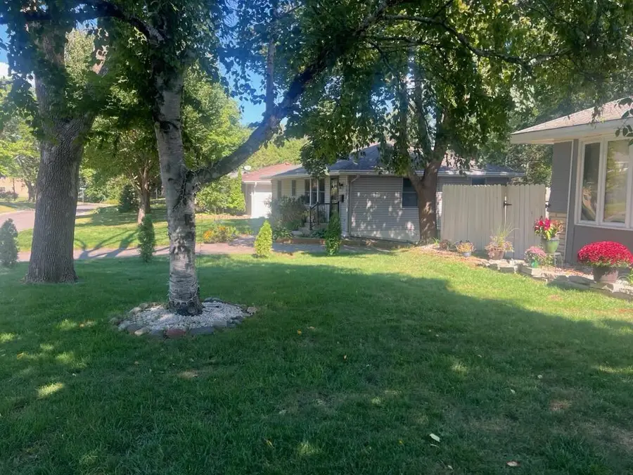 1916 Gettysburg Avenue N, Golden Valley, MN 55427 - #2