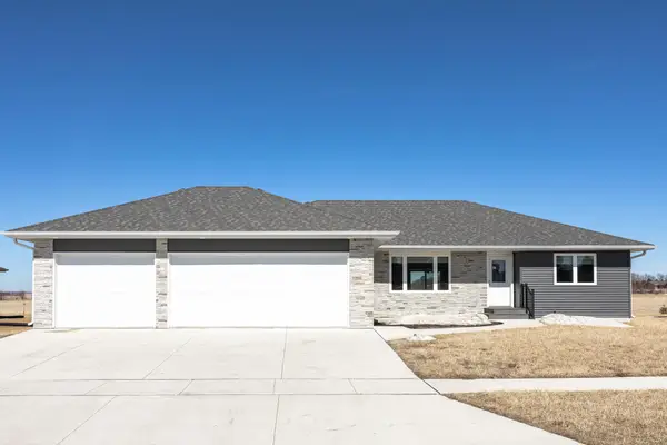 560 Hill Crest Street, Edgerton, MN 56128