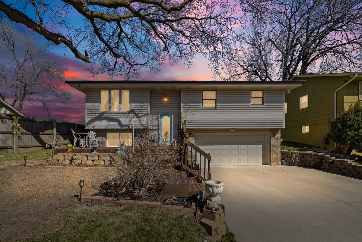 1209 45 1/2 Avenue Ne, Columbia Heights, MN 55421 - #1