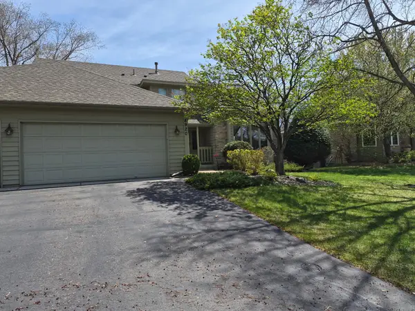 8920 Vickors Crossing, Brooklyn Park, MN 55443