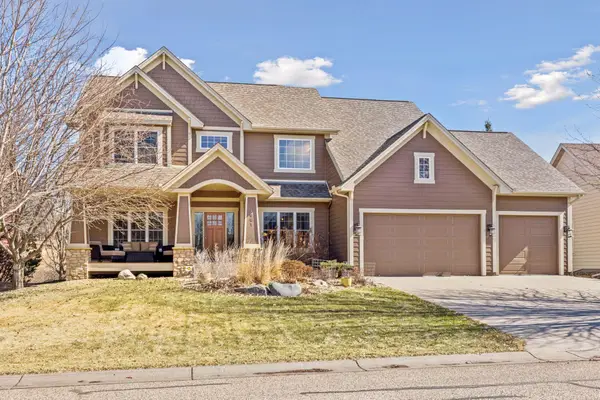 1681 Deephaven Drive, Woodbury, MN 55129