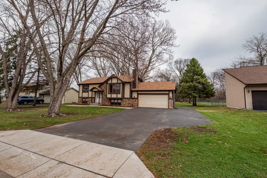 3080 Greenbrier Street, Little Canada, MN 55117 - #2