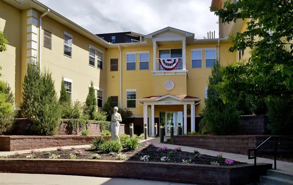 6701 Lake Shore Drive S #101, Richfield, MN 55423
