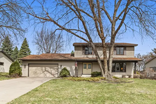 1181 Karth Lake Drive, Arden Hills, MN 55112