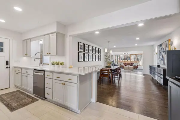 25835 Wild Rose Lane, Excelsior, MN 55331