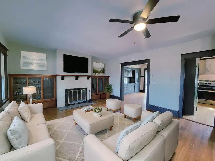 1006 Laurel Avenue, Saint Paul, MN 55104 - #2