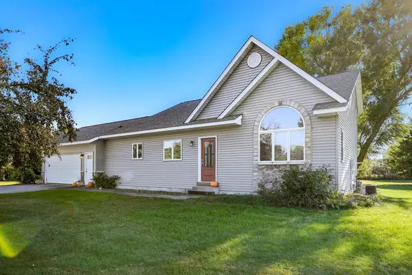 2490 91st Avenue, Osceola, WI 54020