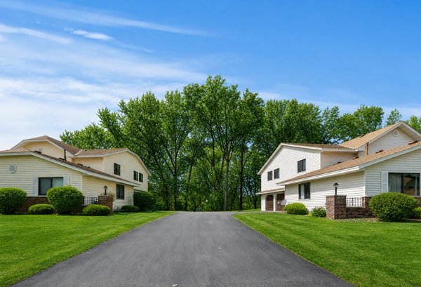 2661 Brookdale Lane, Brooklyn Park, MN 55444