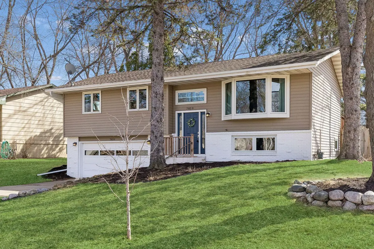 7859 48th Avenue N, New Hope, MN 55428 - #1