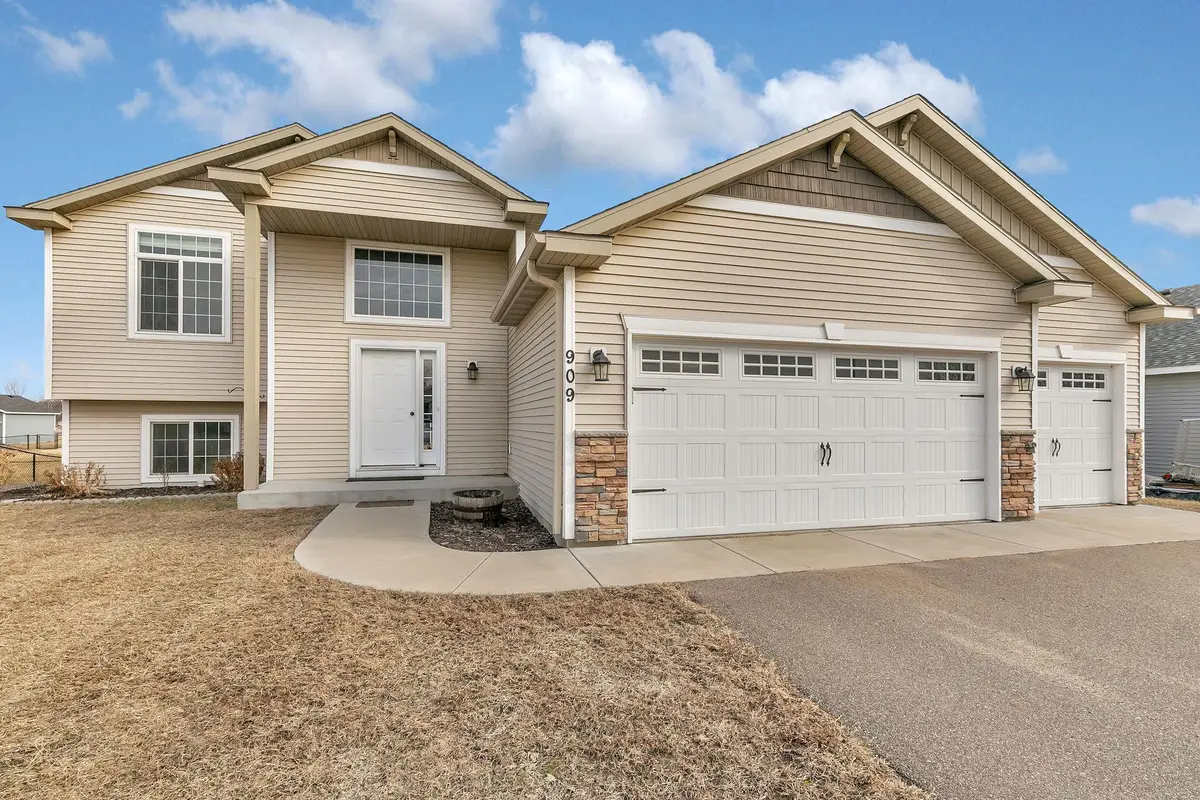 909 4th Street Ne, Rice, MN 56367 - #1