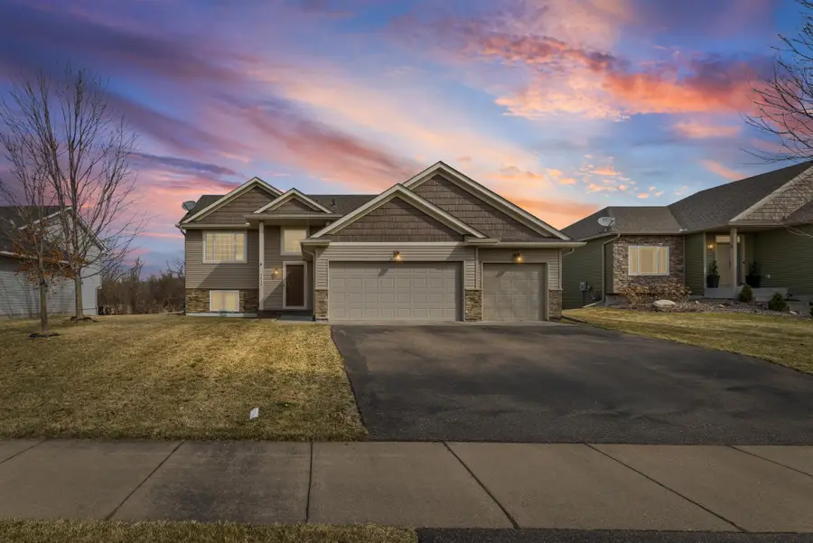 1018 Wendover Street Ne, Isanti, MN 55040 - #3