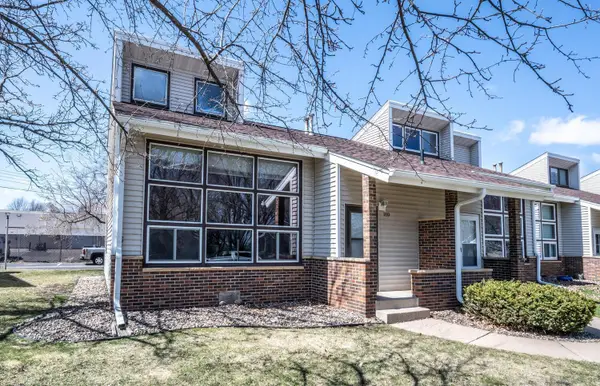 910 9th Street, Farmington, MN 55024