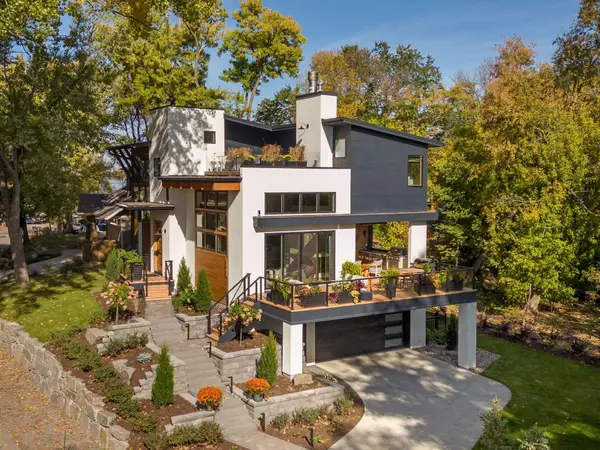 175 Lakeview Avenue, Tonka Bay, MN 55331