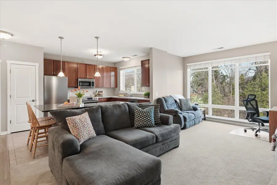 1070 Grandview Court Ne #414, Columbia Heights, MN 55421 - #2