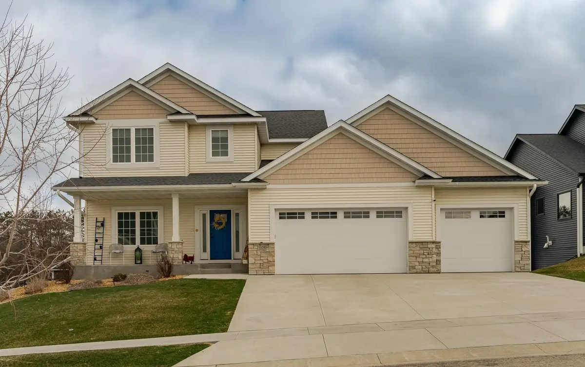 2025 Hagen Lane Sw, Rochester, MN 55902 - #1