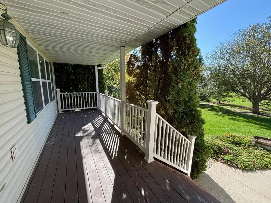 322 Oriole Avenue N, Thief River Falls, MN 56701 - #2