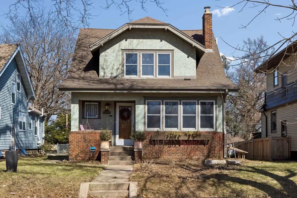 1141 Hyacinth Avenue E, Saint Paul, MN 55106 - #1