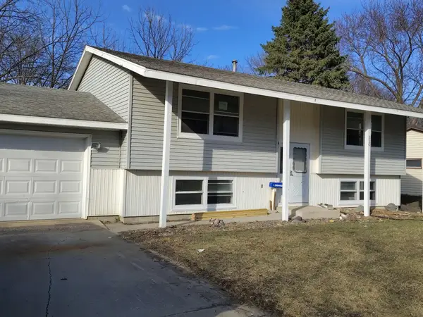 520 8th Avenue Nw, Waseca, MN 56093