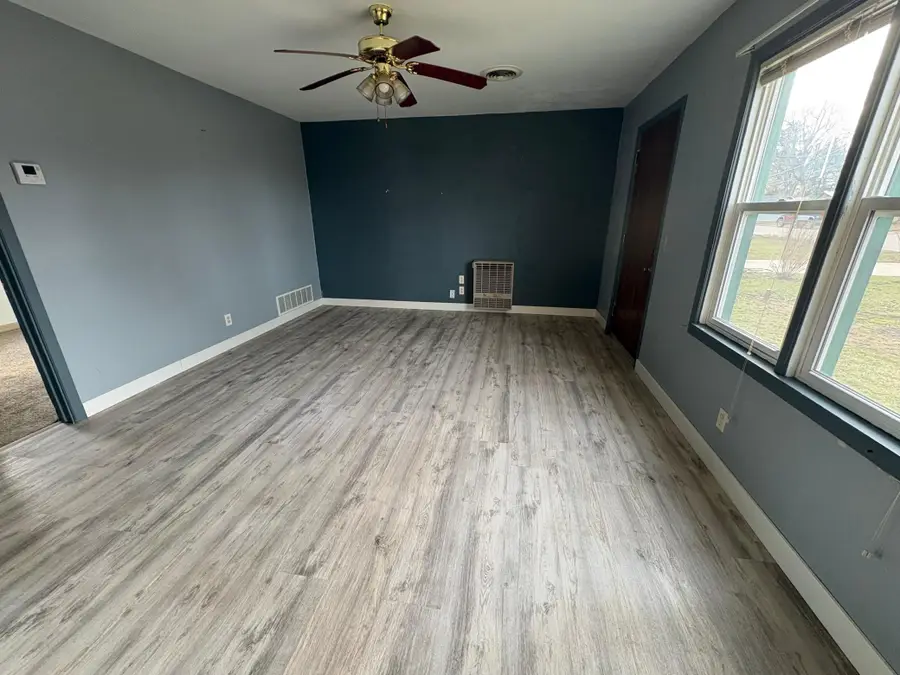 2118 Kansas Avenue, Benson, MN 56215 - #3