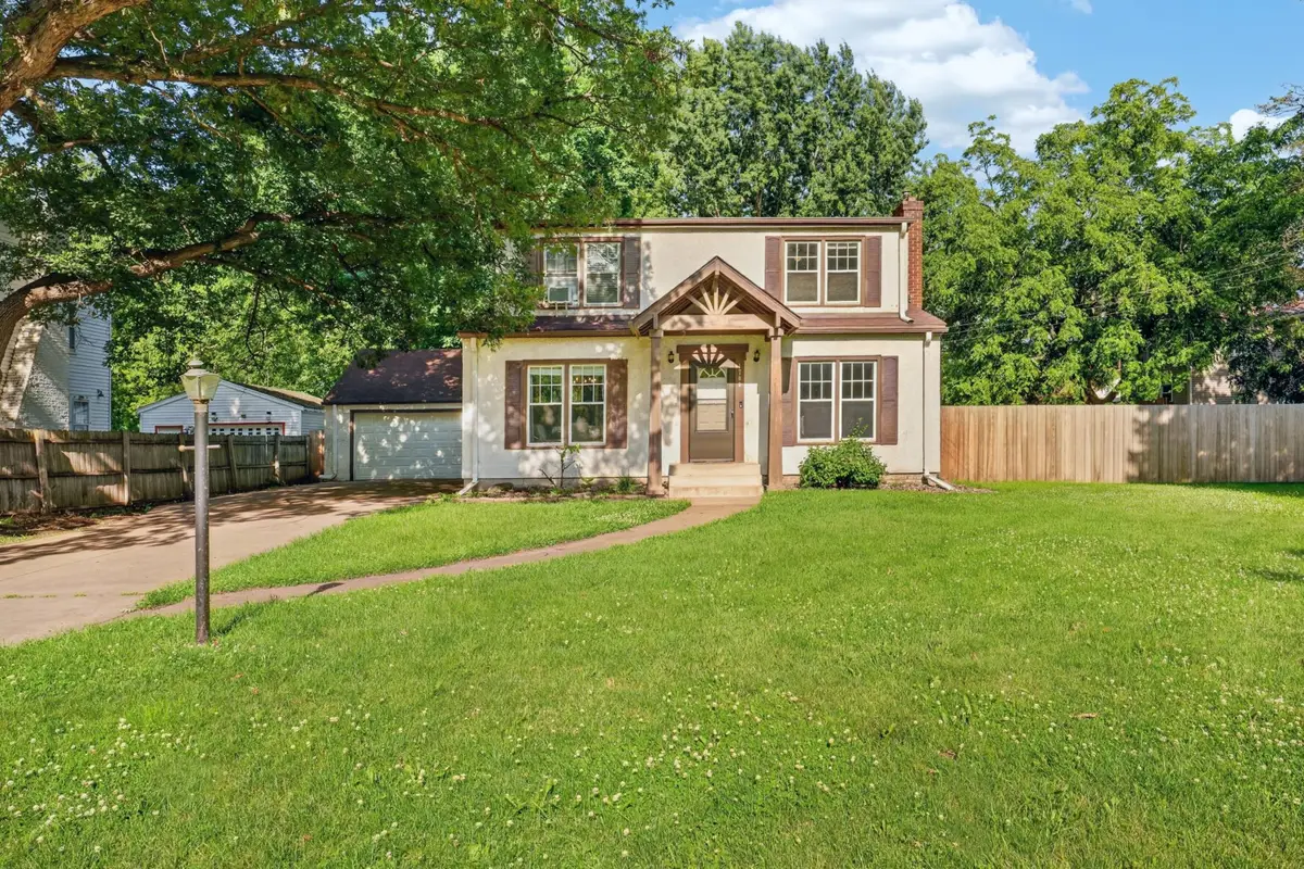 1700 Howard Street N, Maplewood, MN 55109 - #1