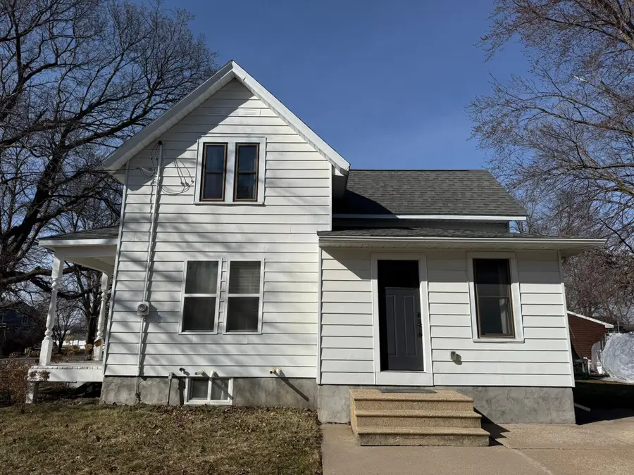 2325 NE Saint Paul Road, Owatonna, MN 55060 - #2