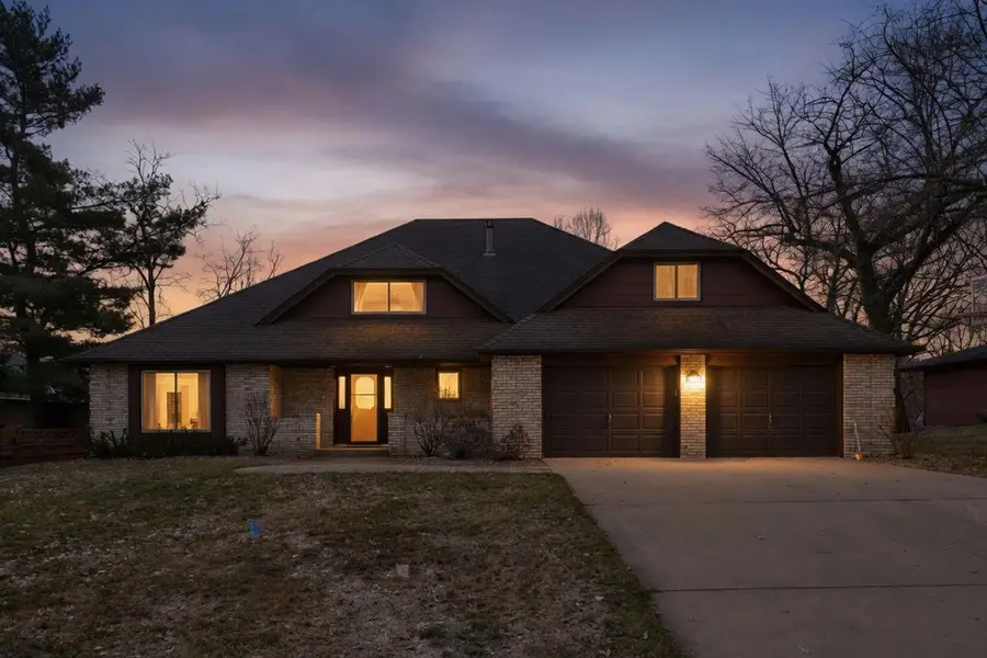 970 Sherwood Road, Shoreview, MN 55126 - #2