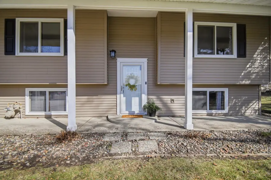 670 Lynwood Street Sw, Owatonna, MN 55060 - #2