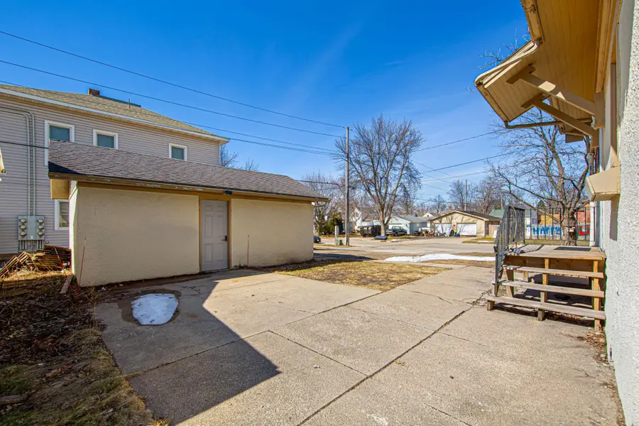 506 S Oak Avenue, Owatonna, MN 55060 - #3