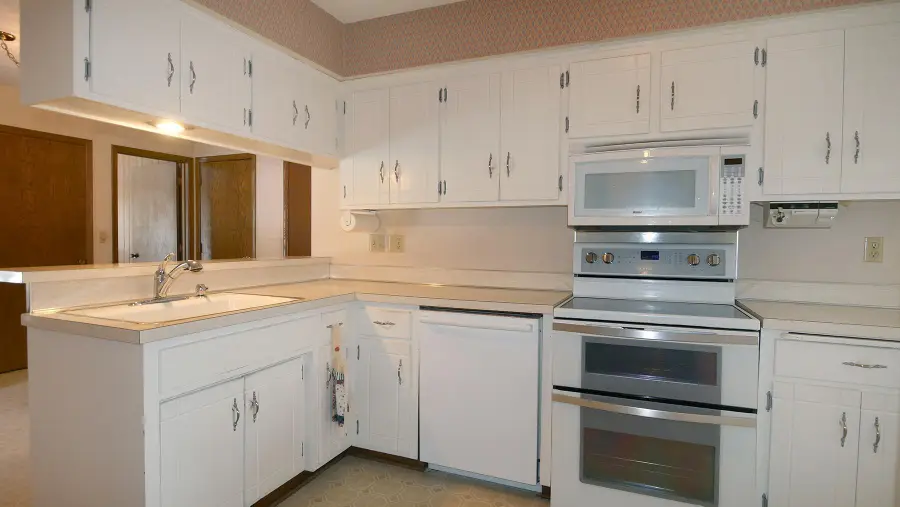 9608 Toledo Road, Bloomington, MN 55437 - #3