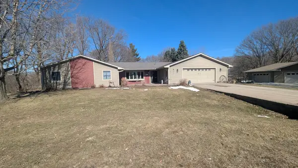 46182 Red Oak Drive, Nicollet, MN 56074