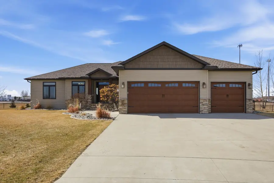 316 Prairie Drive, Harwood, ND 58042 - #2
