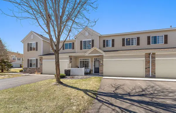 15672 Emerald Drive N #4, Hugo, MN 55038