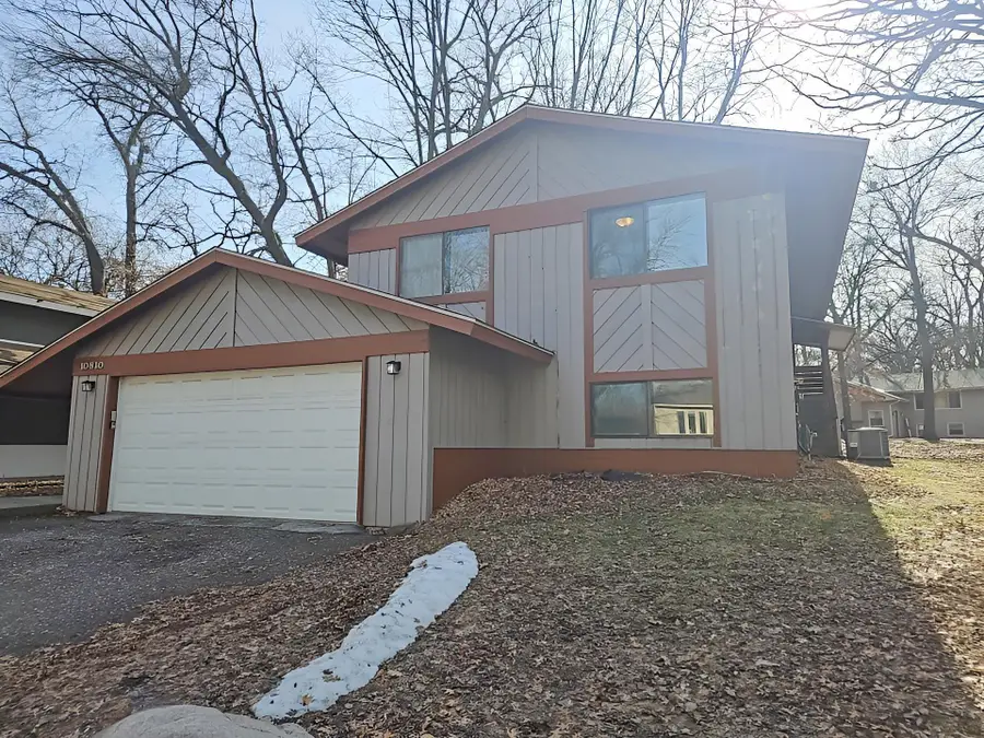 10810 Linwood Forest Drive, Champlin, MN 55316 - #2