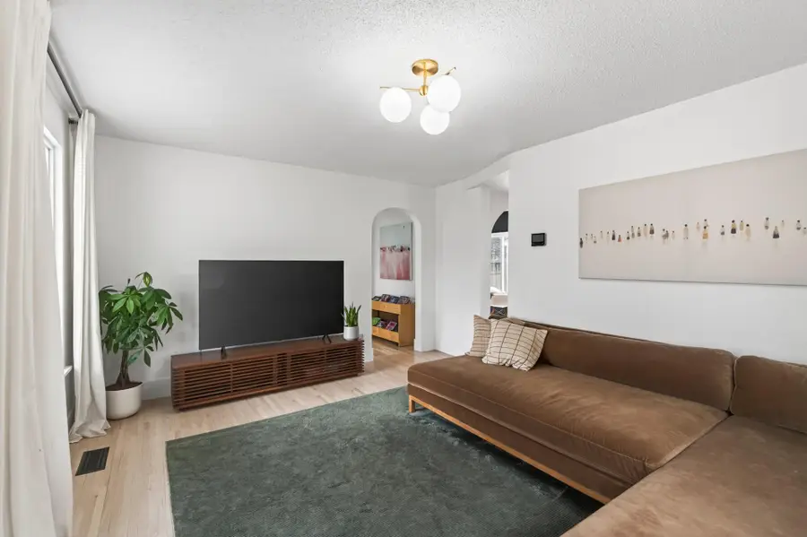 3848 37th Avenue S, Minneapolis, MN 55406 - #3