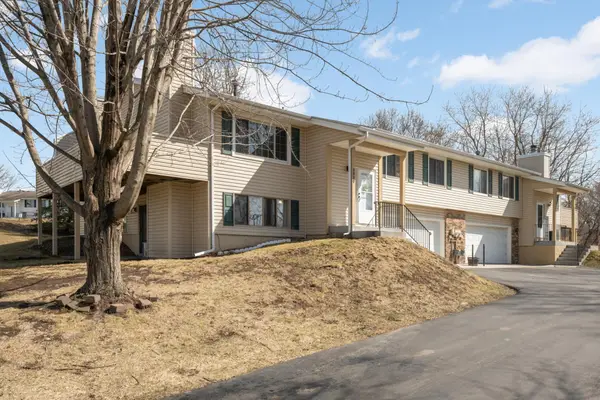 3830 Laurel Court, Eagan, MN 55122