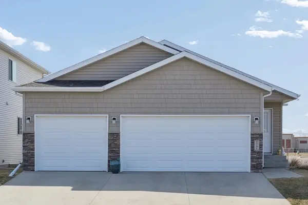 5594 Justice Drive S, Fargo, ND 58104