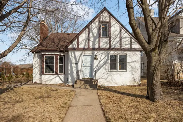 1364 Arcade Street, Saint Paul, MN 55106
