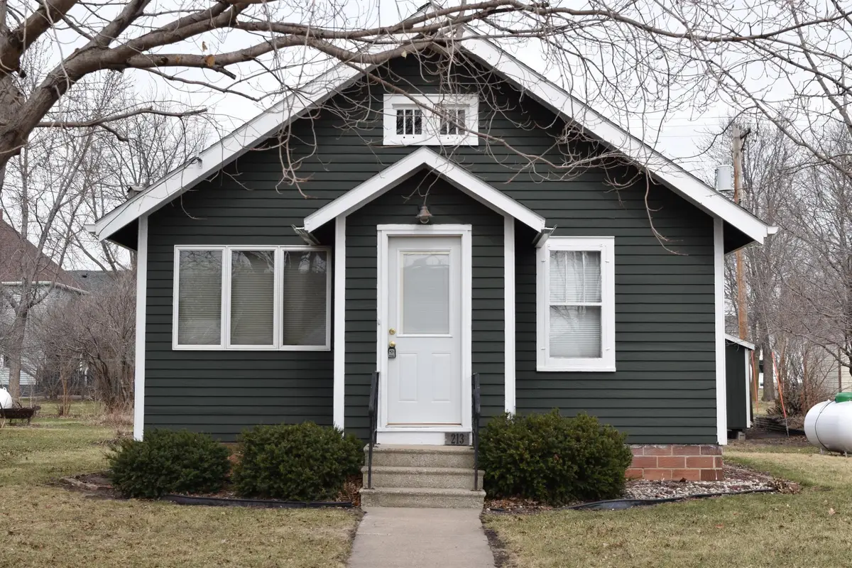 213 Brown Street W, Comfrey, MN 56019 - #1