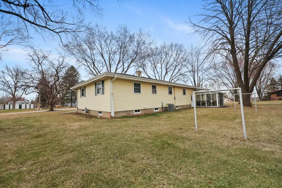 635 Edgemont Drive Ne, Saint Cloud, MN 56304 - #2