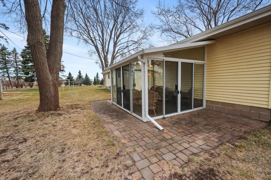 635 Edgemont Drive Ne, Saint Cloud, MN 56304 - #3