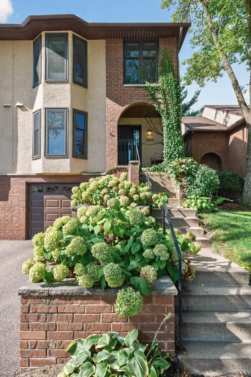 1946 Dupont Avenue S, Minneapolis, MN 55403 - #2