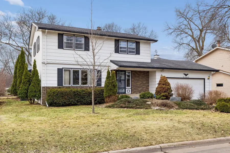 176 Emerson Avenue W, West Saint Paul, MN 55118 - #2