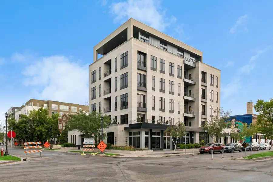 3041 Holmes Avenue S #302, Minneapolis, MN 55408 - #2