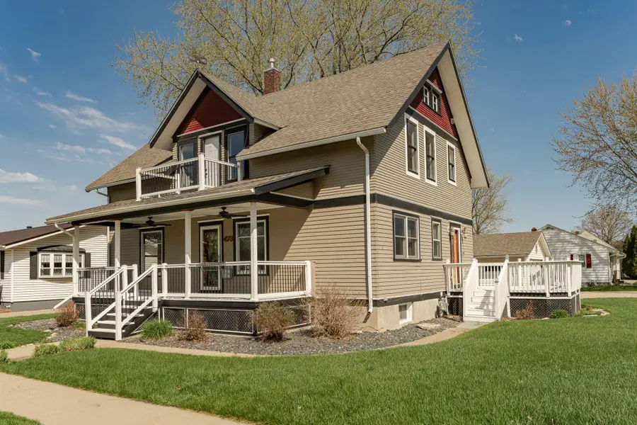 473 E 12th Street, Saint Charles, MN 55972 - #2