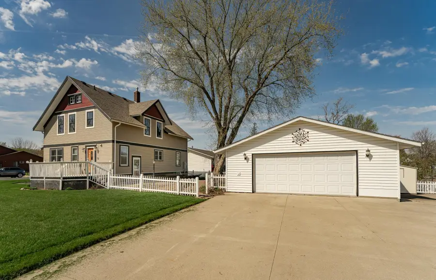 473 E 12th Street, Saint Charles, MN 55972 - #3