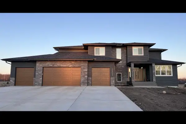 16135 Mankato Street Ne, Andover, MN 55304