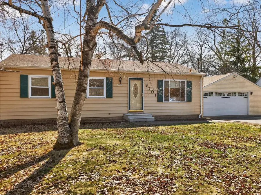 8701 Green Haven Drive, Brooklyn Park, MN 55445 - #2