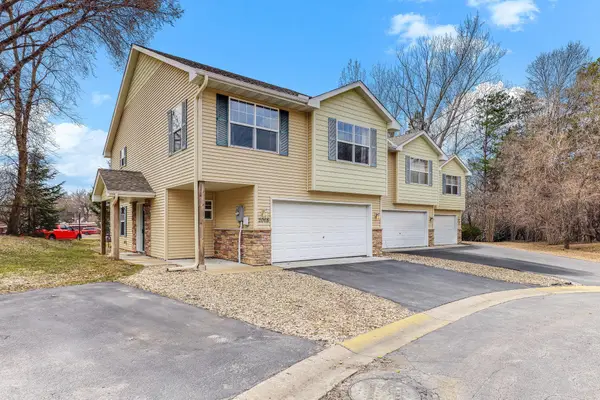 2068 Shryer Court E, North Saint Paul, MN 55109